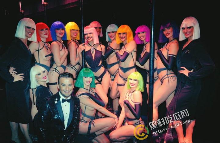 Lisa疯马秀首日现场反馈 脱的只剩内衣和丁字裤 为了取悦富豪疯狂卖弄风骚-7