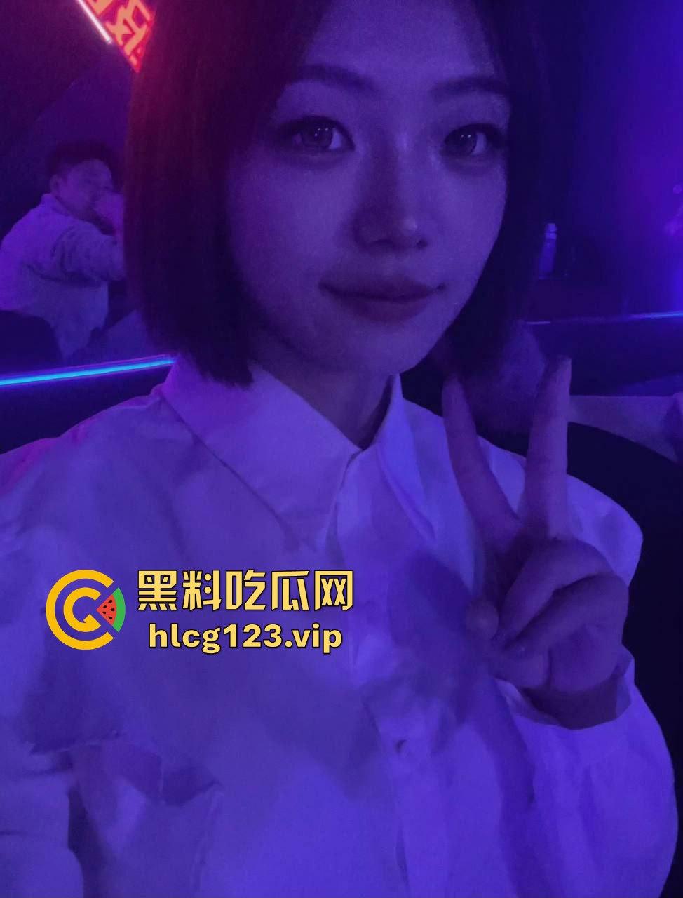 济南舞蹈老师冉冉,自拍展示御姐风骚身材,小穴撩人,真想掀起裙子猛操一顿!-2