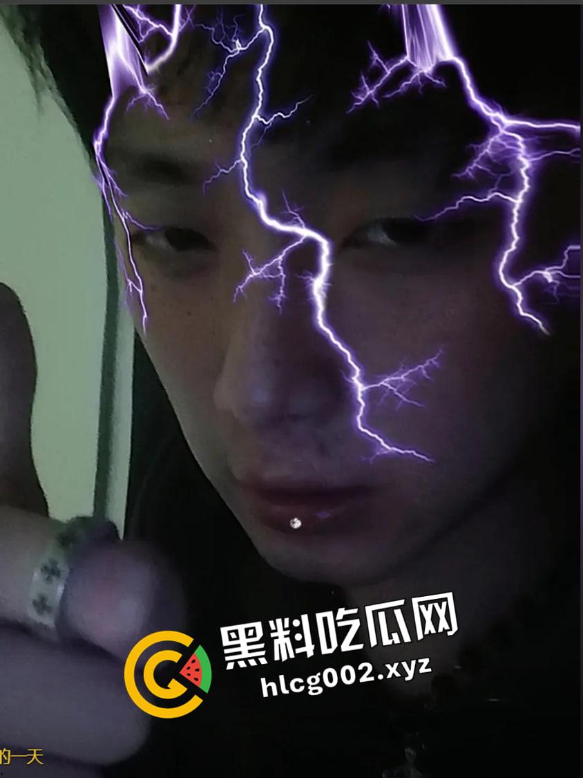 独家爆料！四川铁道职业学院渣男【张宏睿】混乱私生活遭曝光 疑似开房视频被流出-4