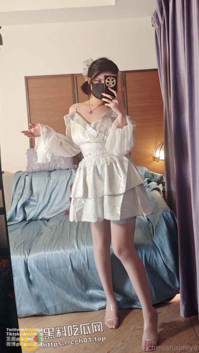 顶流网黄 推特福利姬【奶咪】 OF 3月付费最新流出 怎么小穴还是这么粉嫩-12