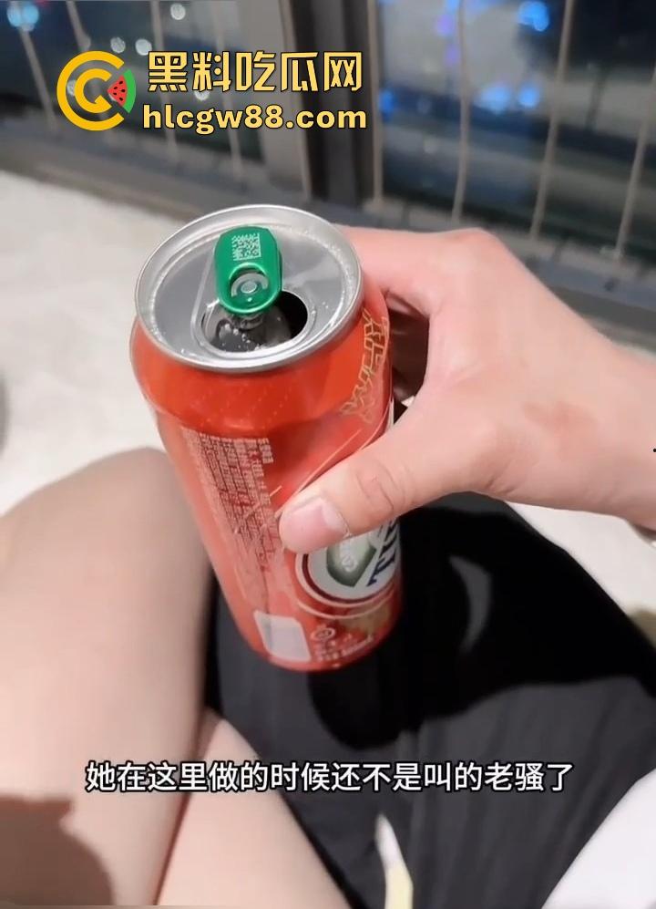 年度伦理大戏，姐姐夜会老板气炸姐夫，小姨子红丝袜丁字裤勾引，婚房大战精液喷脸视频疯传！-13