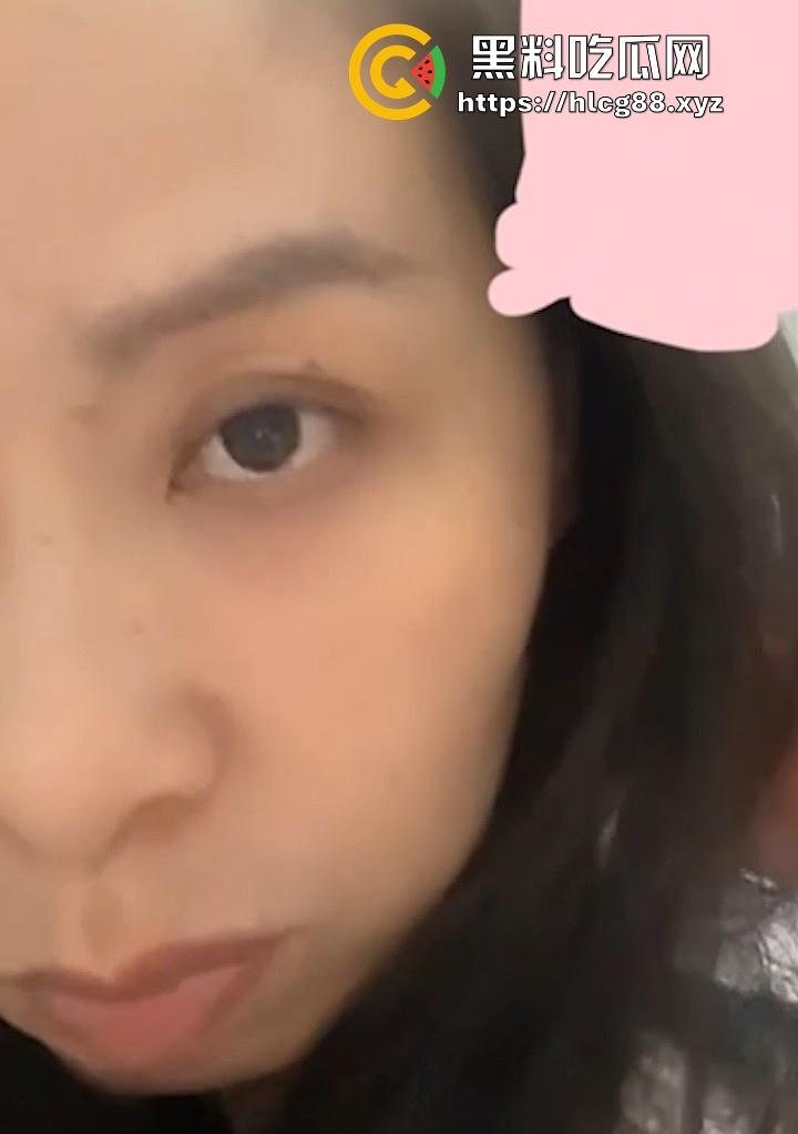 抖音网红少妇【肉肉老师】福利视频流出 体态风骚韵味十足 巨乳肥臀极具诱惑！-8