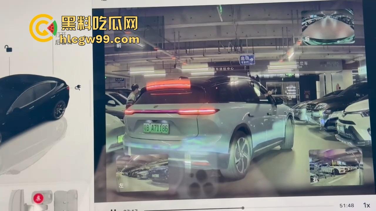 深圳停车场奇葩情侣上演霸位大战 小仙女亮中指逼人让位 最后灰头土脸道歉 真是贱找骂！-12