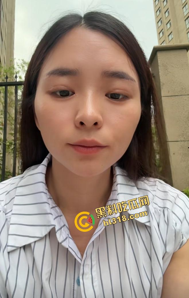 抖音百万粉丝工地『霞姐』一夜人设全崩，带货女神竟是工地野战王，工地里啪啪翻云覆雨，工头爽的摇头！-9