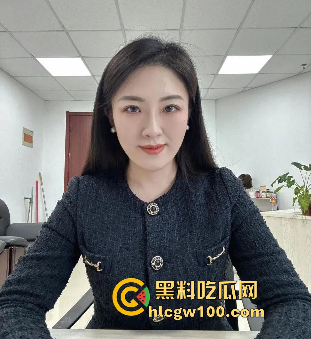 公园野战骚翻天，大姐饥渴难耐还想硬操，奈何大哥小弟弟趴着装死抢救无果，力不从心的尴尬看得人笑尿！-7