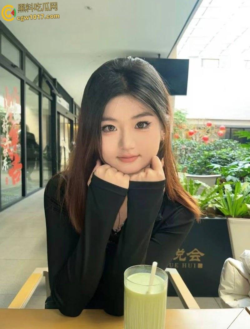 河北地质大学清纯校花【李依凡】，与男友出租房做爱自拍，毒龙口交激情调情，各种姿势爆操爽翻天！-3