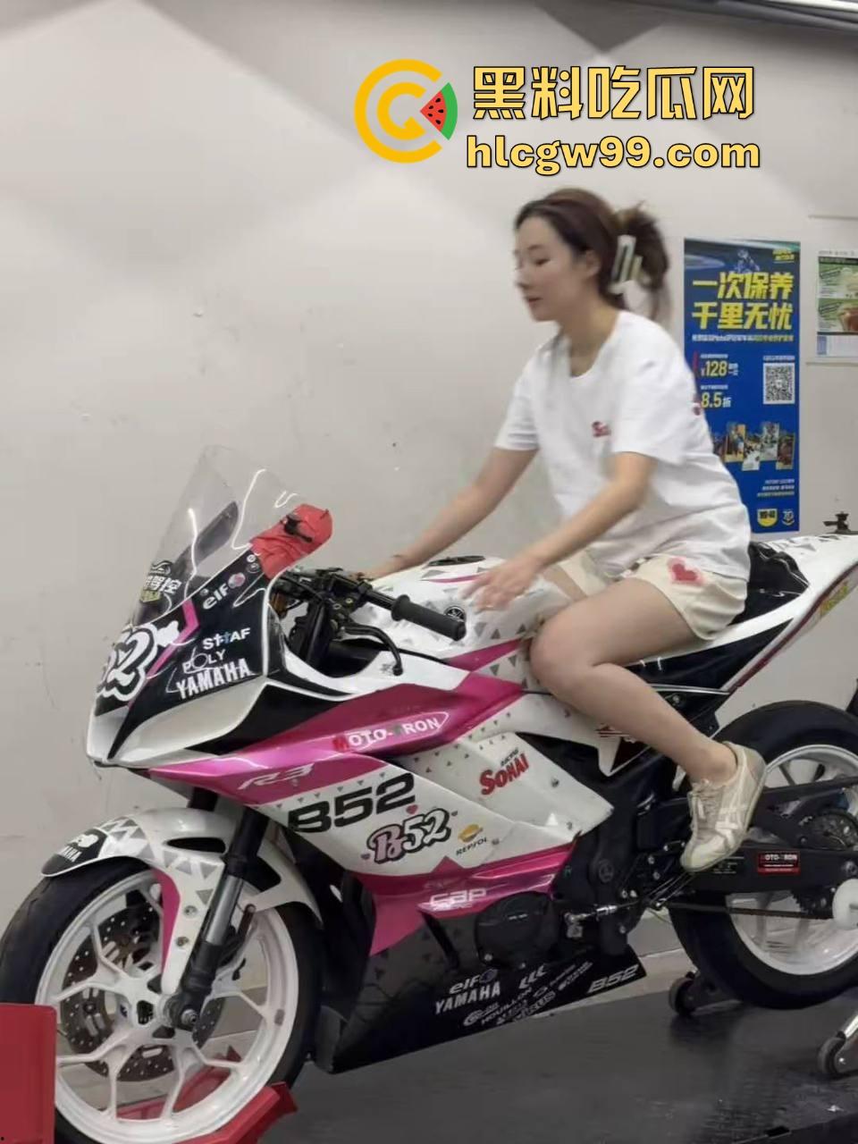 东莞英姿飒爽女骑士上演逆行惨剧，赛道飙车被撞飞数米， 当场休克被抬走！-1