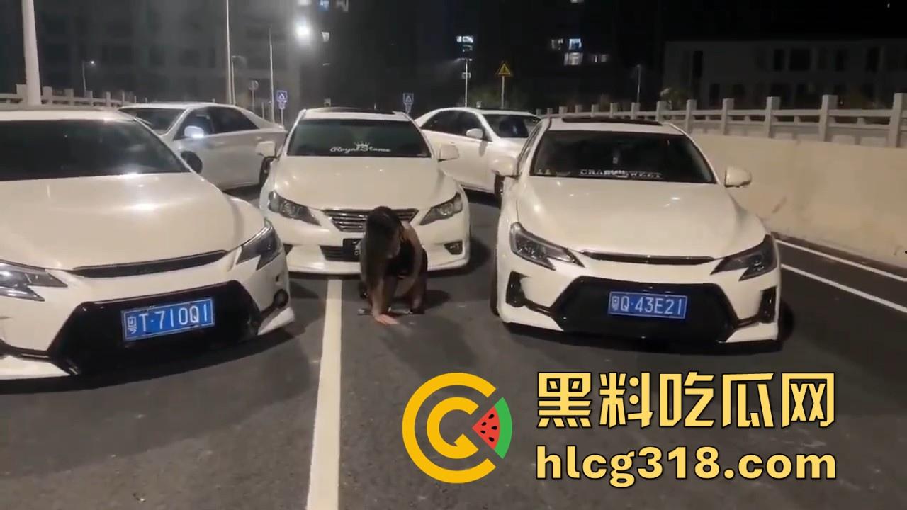 深夜出来溜车随便跟车队模特来场友谊赛!性感黑丝精神小妹 在线无套后入!-2
