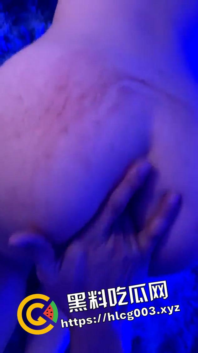 推特暗黑风SM情侣【msgcp】高颜值圣水调教 牵着绳子窒息深喉 爽撸福利-14