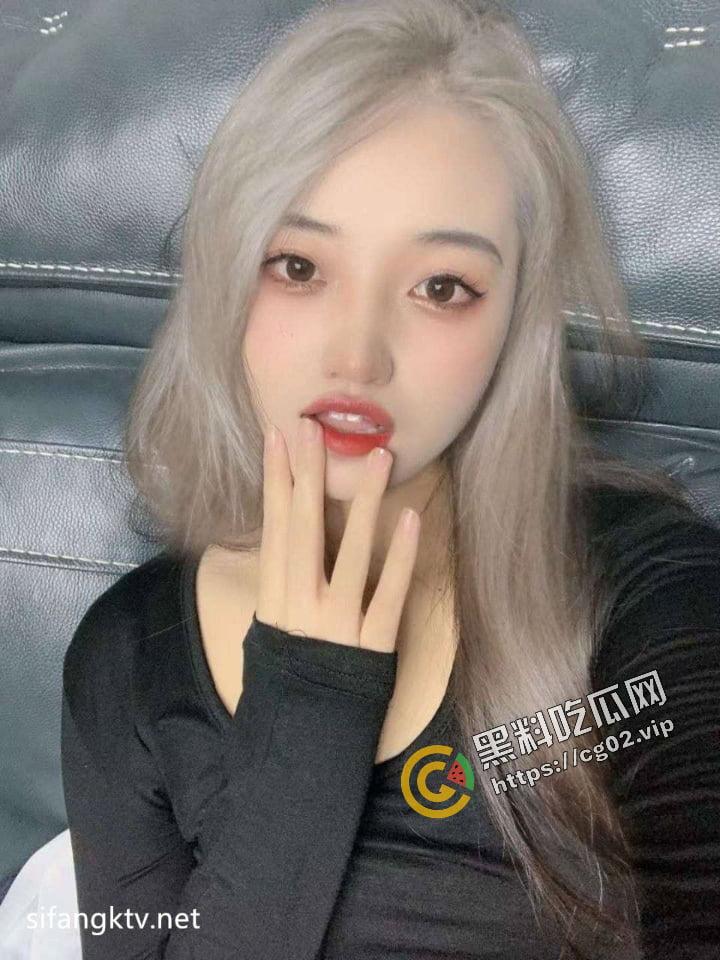 杭州美女模特反差婊 吕凡 与男友做爱私密自慰视频流出!被男友各种姿势抽插 表情巨骚 叫声诱人-1