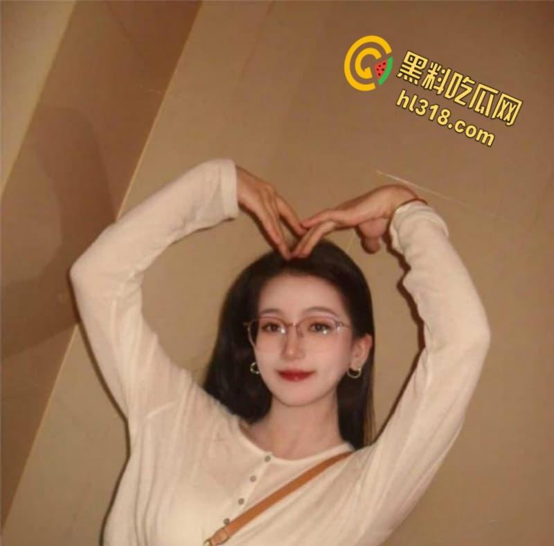 辽宁大学汉语文专业【徐雪晗】，私下被包养变反差小母狗，出轨男友兄弟偷情打炮，被狠狠爆操贱态百出！-4