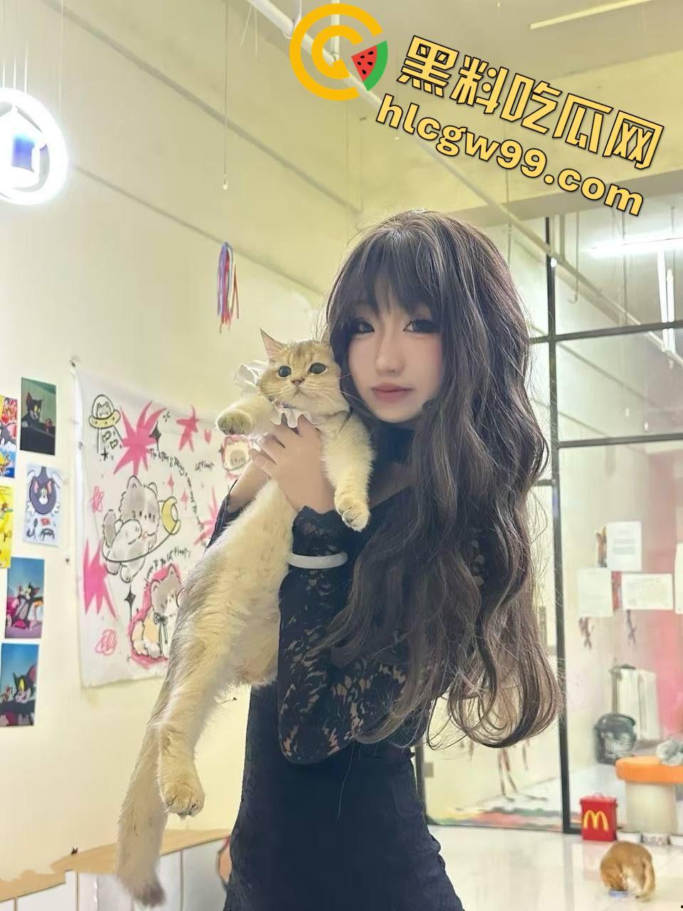 沈阳女大【刘欣语】，寂寞难耐道具自慰难满性欲，人前太妹生人勿近人后母狗大鸡巴抽插-6