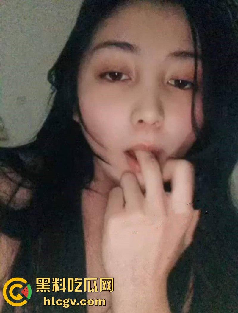 河北邢台民政女职员【张晓静】出轨领导 饥渴母狗上班自慰扣穴拍小视频 男友被绿因爱生恨曝光偷情视频-11