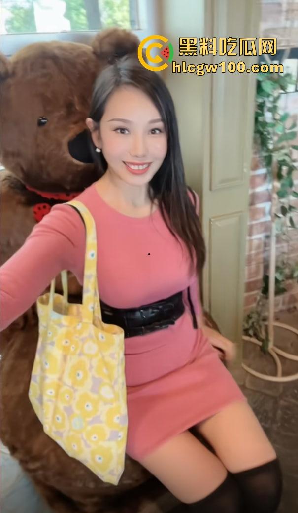 抖音巨乳网红【小厨娘美食记】惊悚回归，越南地下室视频曝光，军火库细节疑似绑架性奴案！-3