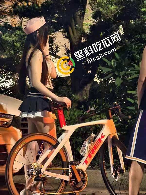 南通金逼骑行媛！崔克专属骚鸡在线加微信 精准定位崔克自行车客户 提供双飞服务-5