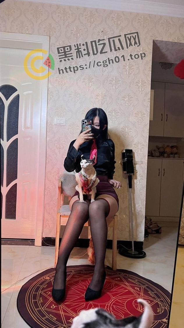 网盘流出！金主爸爸的校花母狗 黑丝高冷御姐被射满脸  爱cos的肉便器孕气都不会太差-2