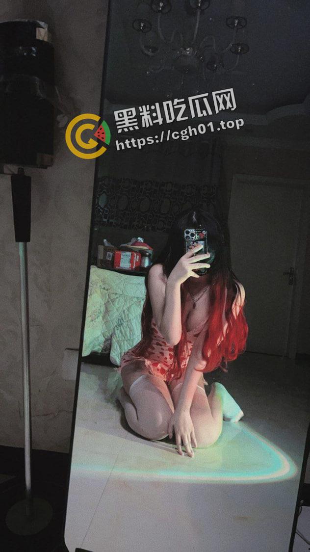 网盘流出！金主爸爸的校花母狗 黑丝高冷御姐被射满脸  爱cos的肉便器孕气都不会太差-15