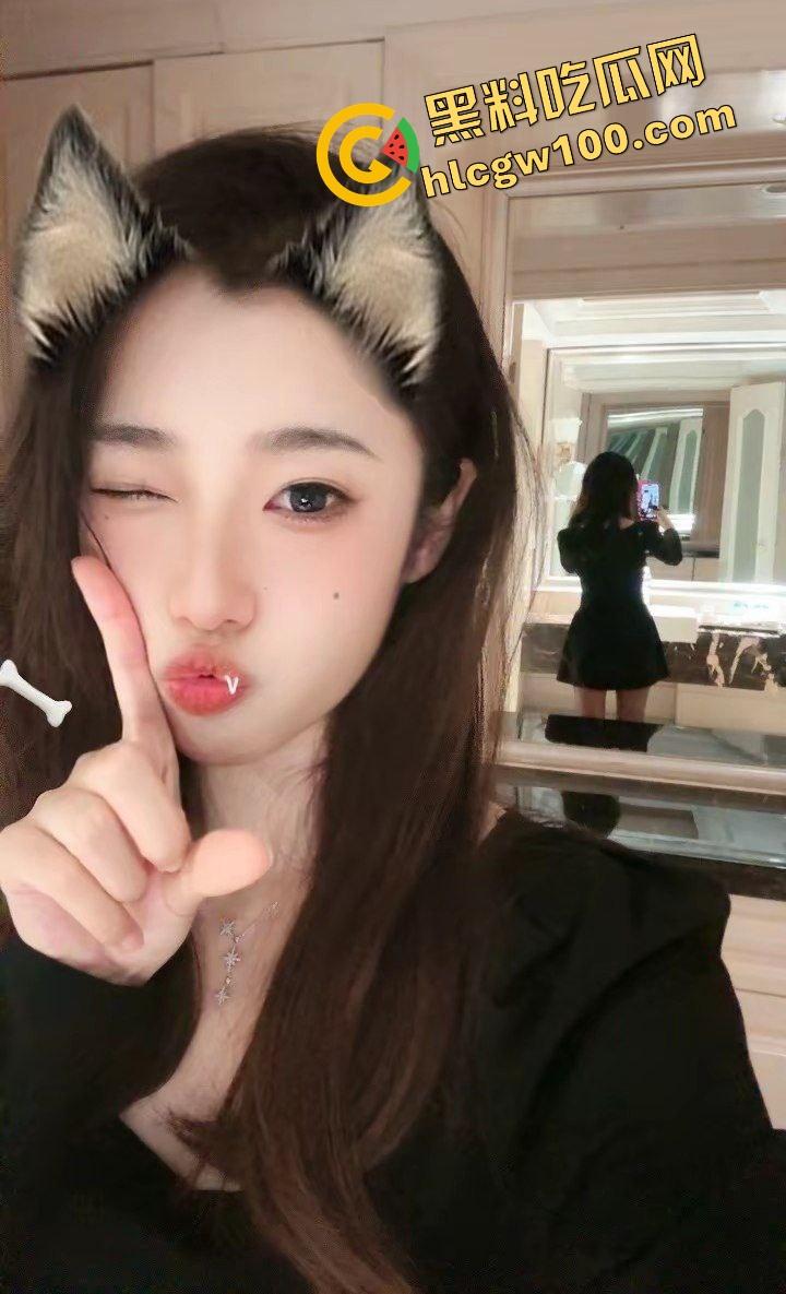 抖音辽宁工业大三反差婊骚货女大『魏魏』穿黑丝与大哥诱惑干炮 骚臀直上直下淫荡榨精！原创独家曝光流出！-3