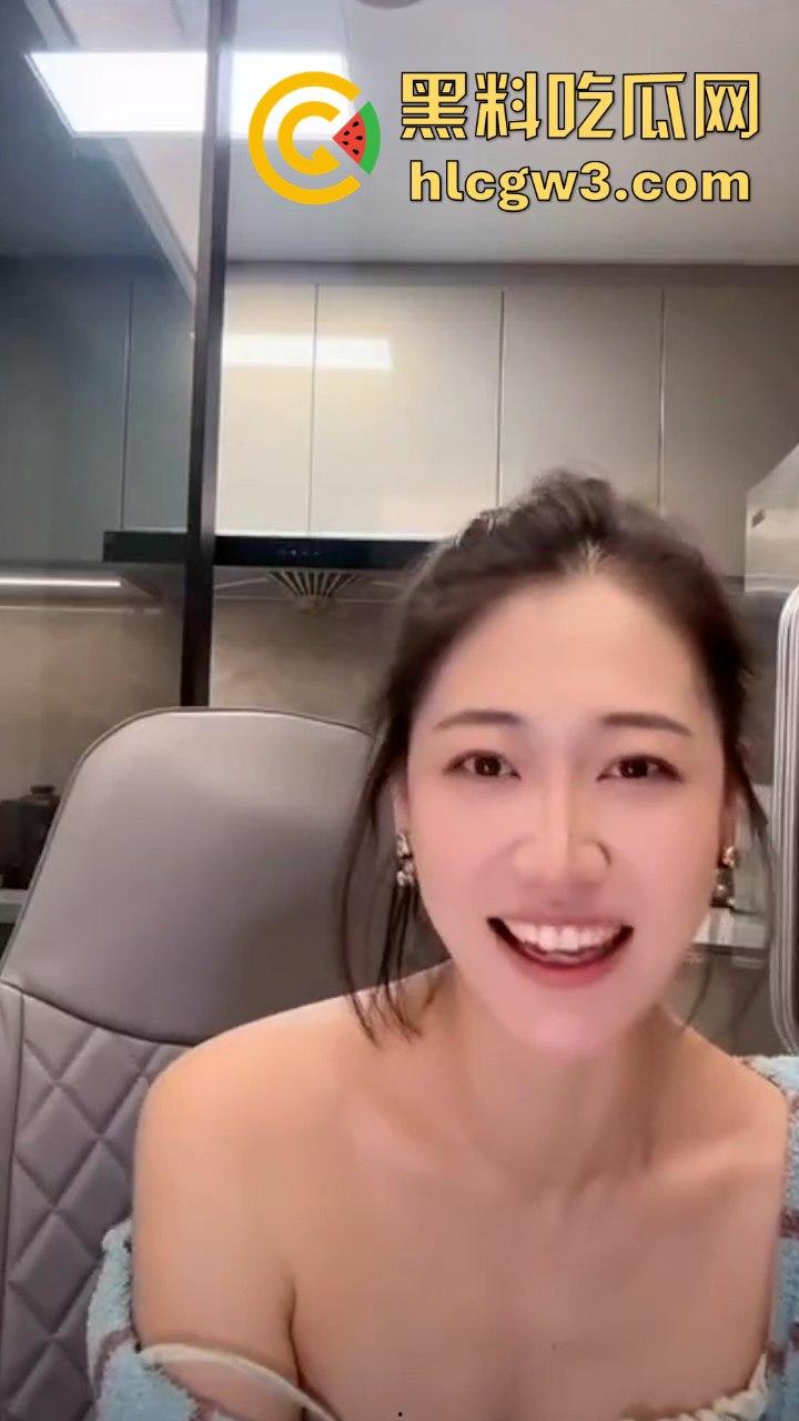 最新精选流量密码抖音骚鸡走光合集 擦边直播春光乍现 记录这一瞬间的美丽~-2