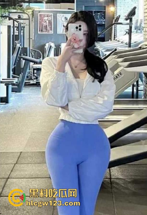 海角 和大嫂的乱伦史 新作 做瑜伽的大嫂被小叔操得直叫爸爸 高潮后尽要求射嘴吞精液！-3