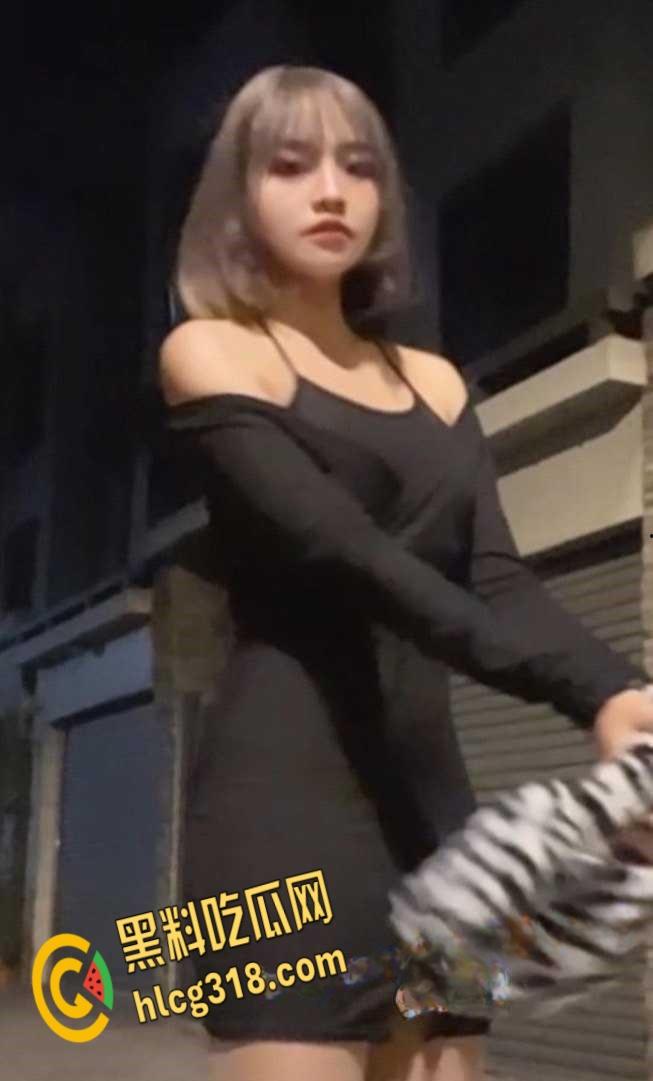 火辣短发台妹反差婊!露脸自慰私拍,嫩乳粉穴一线天撩爆全网!-2