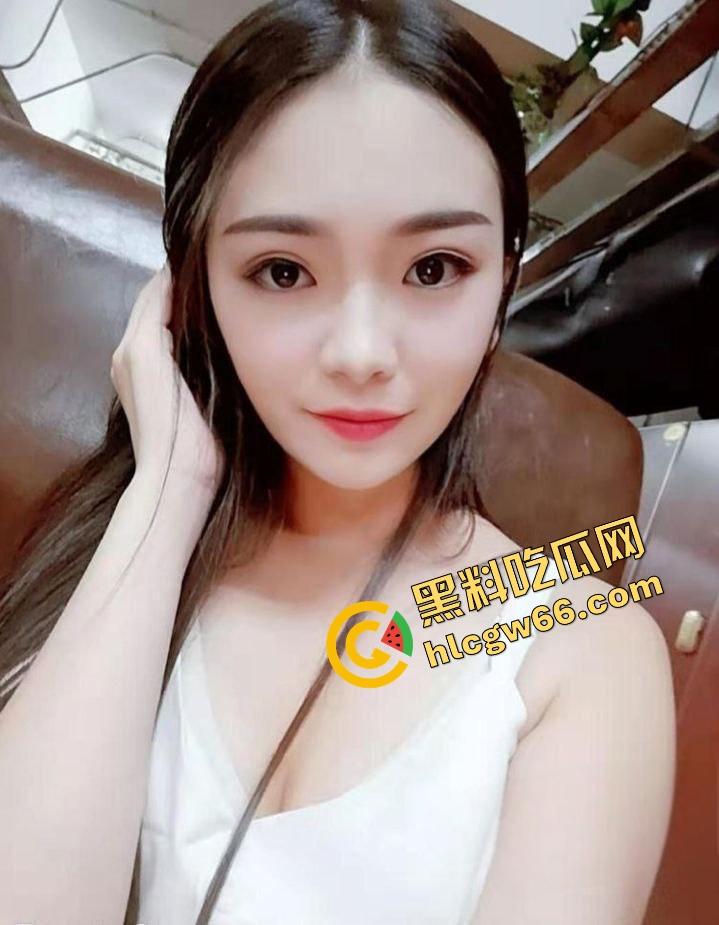 哈尔滨骚同事变母狗背夫偷操半年,这次带友3P插烂骚穴,调教成胯下贱狗射嘴里关笼子!-3