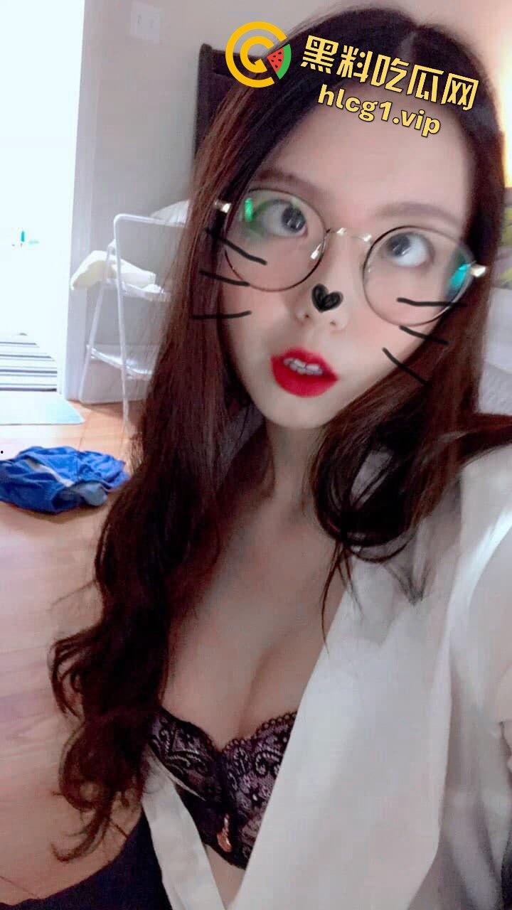 加拿大留学女友Echo反差自拍流出!甜美学霸秒变性感女神,画风大反转!-8