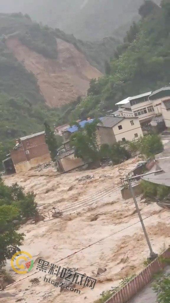 四川雅安汉源县暴雨肆虐:30余人失联,灾后现场触目惊心-4