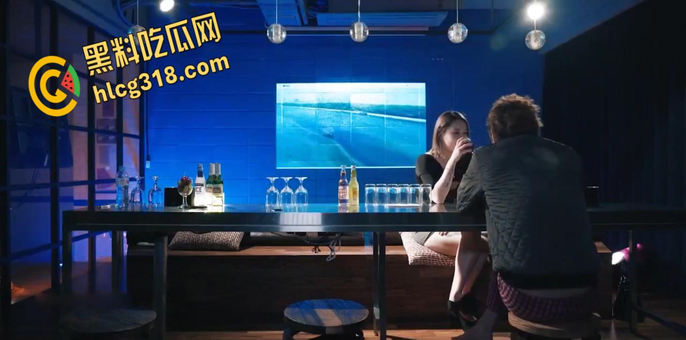 韩国三级《新妈妈的目的》家庭伦理爽片,漂亮美熙挤进豪门,却被儿子盯上,来看这性福的一家人 !-5