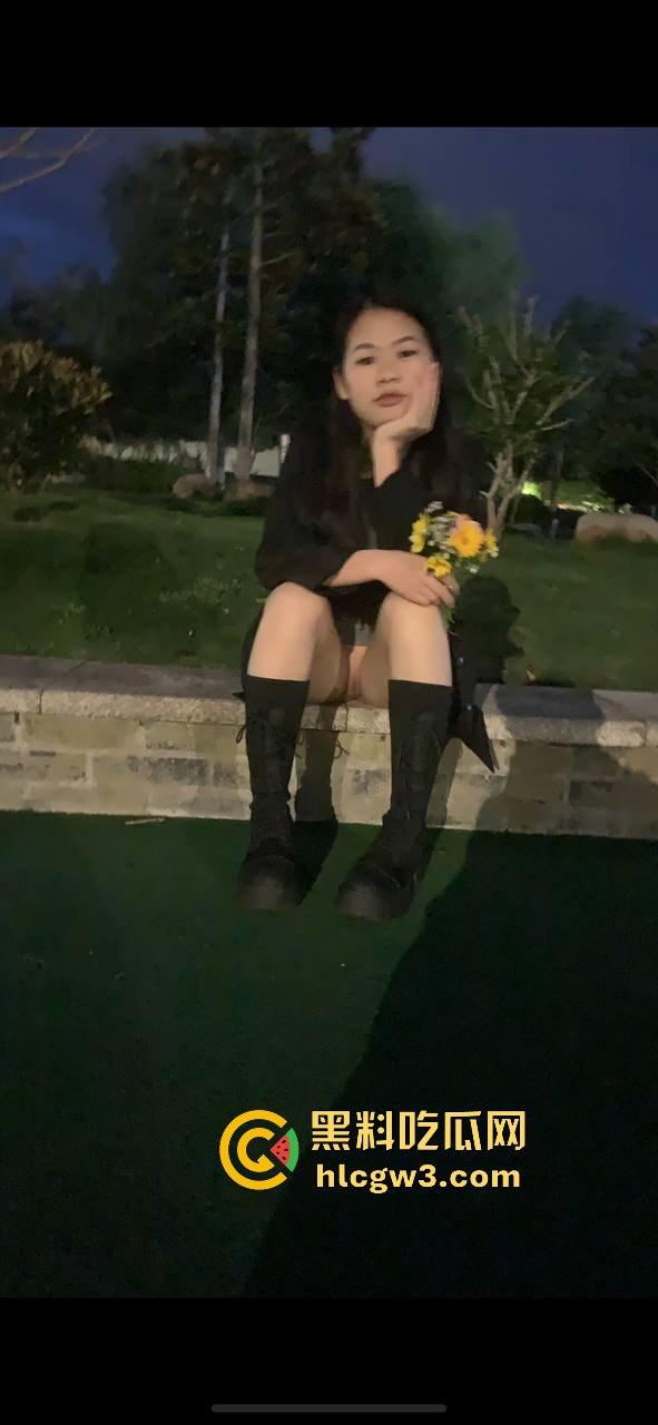 开发03年女大学生【汤诗曼】的正确打开方式花点小钱,再用大棒子征服,签下专属淫契,享终身性奴服务!-8