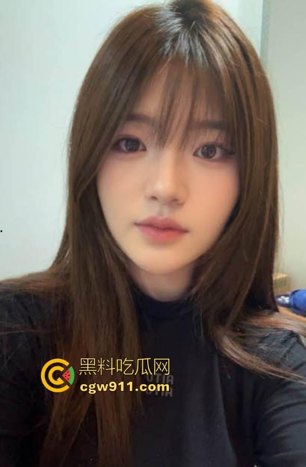 宁波工商学院巨乳母狗【赵瑜琳】舍友看综艺她直播扣逼自慰,淫语对话刺激炸裂,直接爱了!-2