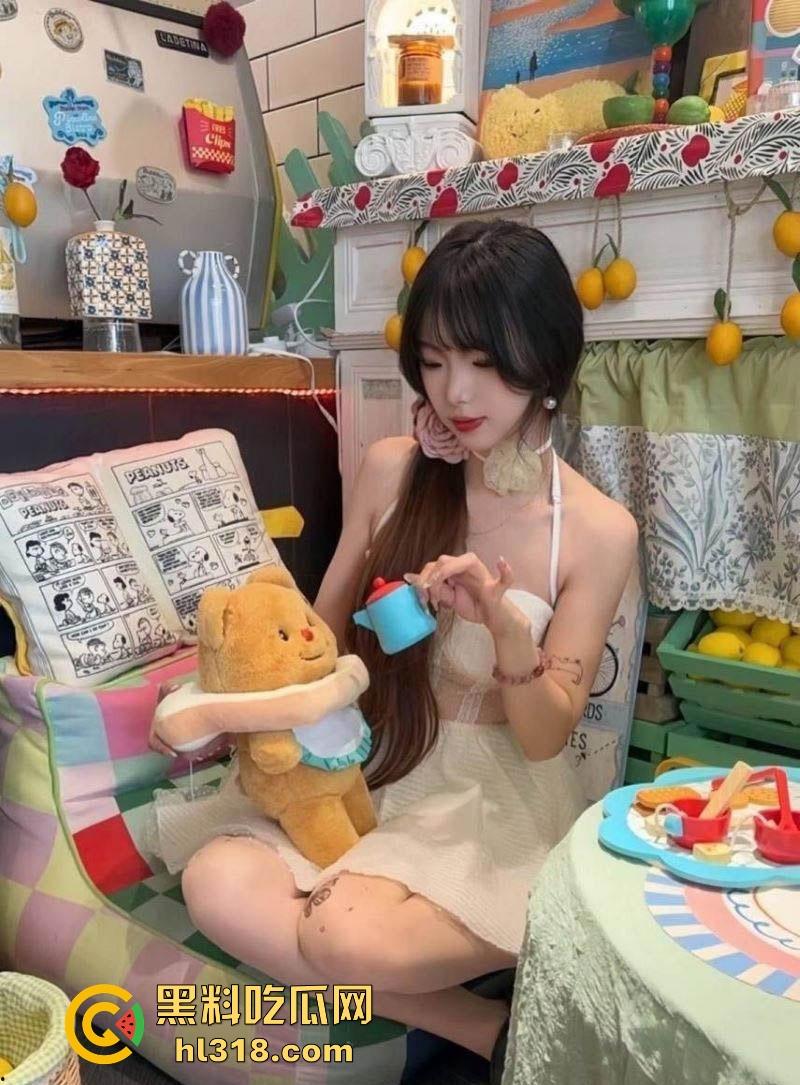 山东艺术学院油画系系花【乔若雨】清纯女神与纹身黄毛约炮，无套后入猛操，呻吟声充满整个房间！-2