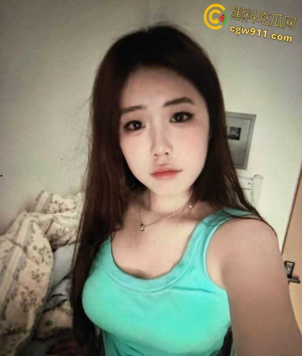 辽宁科技大学【刘雅惠】,清纯学生妹被富二代包养随意玩弄,异地视频洗澡自慰,夹住头疯狂口交颜射一脸 !-4