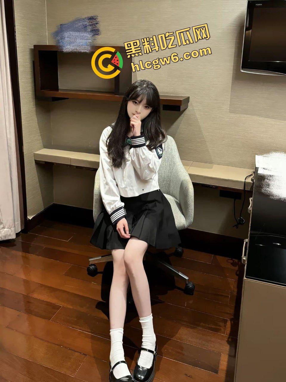 多金大哥约操云南林业大专反差JK妹『尹茜』小粉鲍水多且耐操 激情口爱后入爆干!原创独家流出!-6