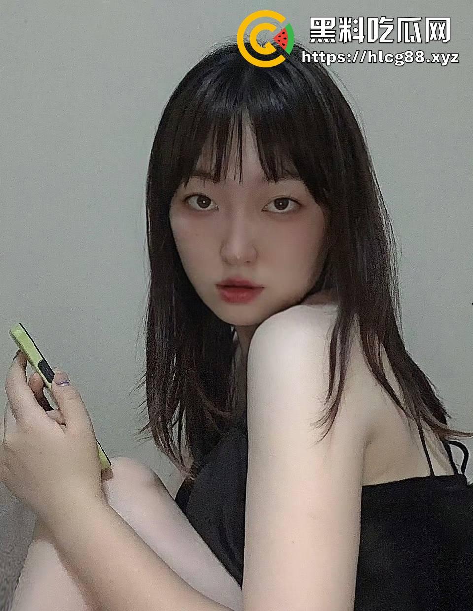 上海白领【毕姐】24岁被金主爸爸包养,吃鸡伺候得爽翻天,这骚母狗真是下贱到骨子里!-6