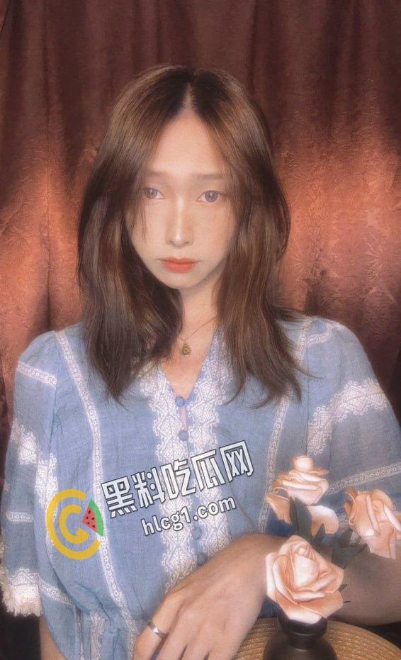 四川音乐学院舞蹈生女神 肖宇馨 下海兼职 假装清纯不让拍脸 后来在金钱的力量下妥协 给金主口交毒龙技术堪比技师-1