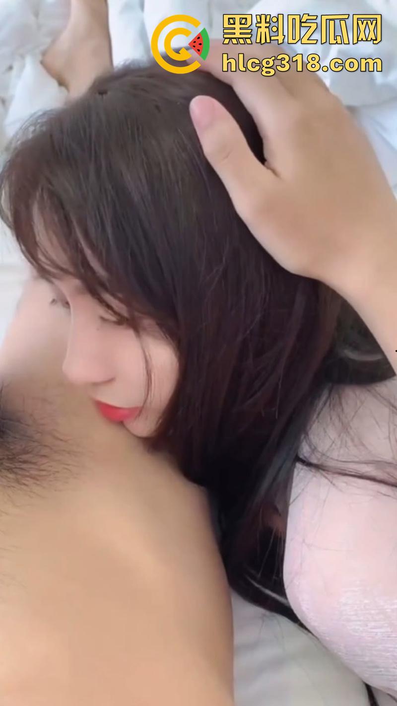 清纯玉女91女神【不见星空】,最新汉服古风福利,火遍全网的性感嫩妹,口活技巧绝对超一流!-6