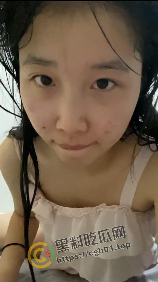 瓜友投稿!自己不舍得碰的女友是别人的母狗 颜射 吞精 开肛 反差婊调教视频被流出-3