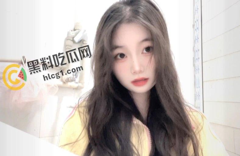 浙江大学极品学霸校花 张欢希 天生媚骨奶子巨大 叫床声非常淫荡!遭渣男调教视频泄密曝光!-8