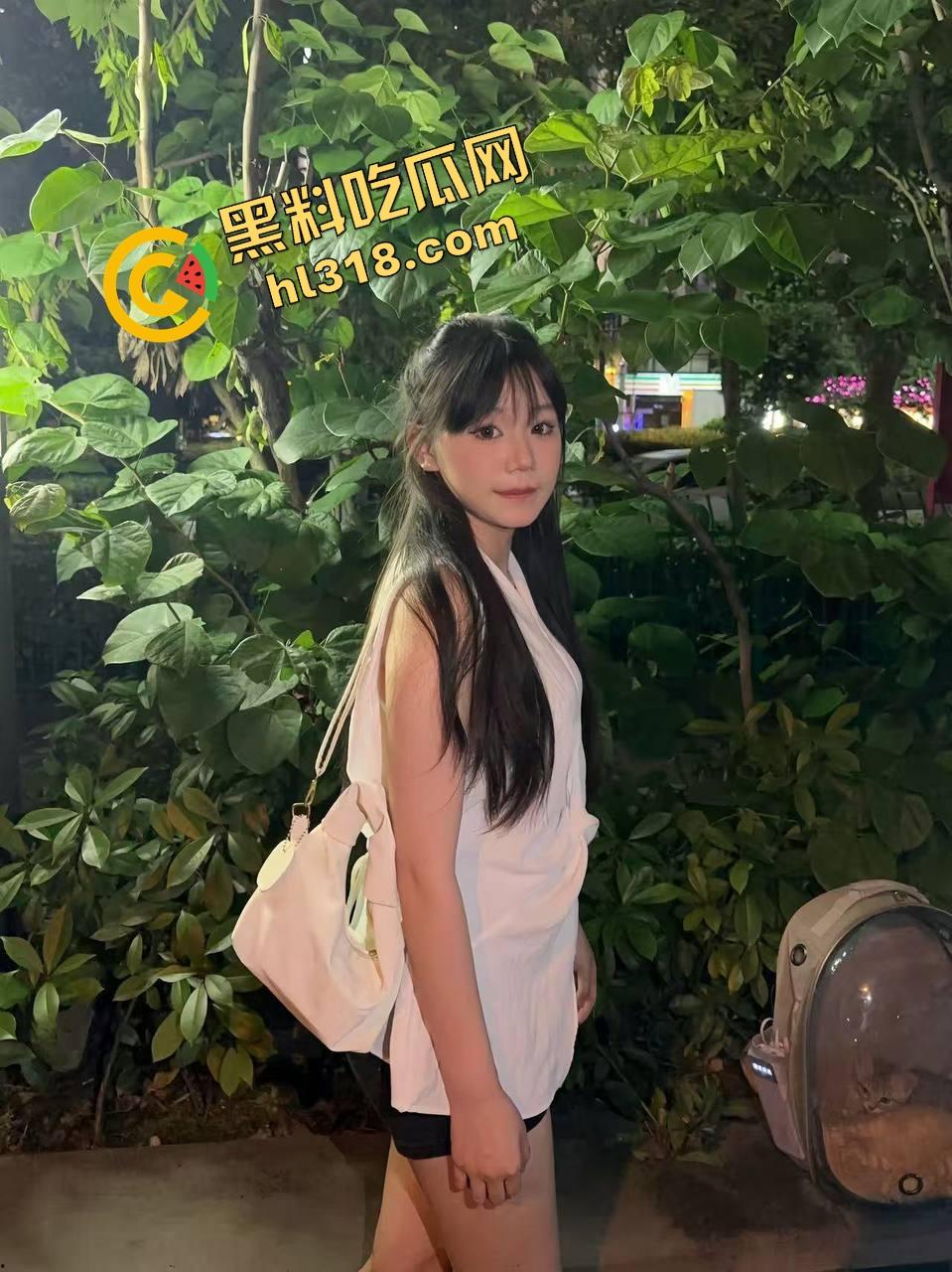 抖音女主播带货带进被窝,直播时约榜一大哥边做爱边互动,这就是互联网电子野战赚钱做爱两不误!-2