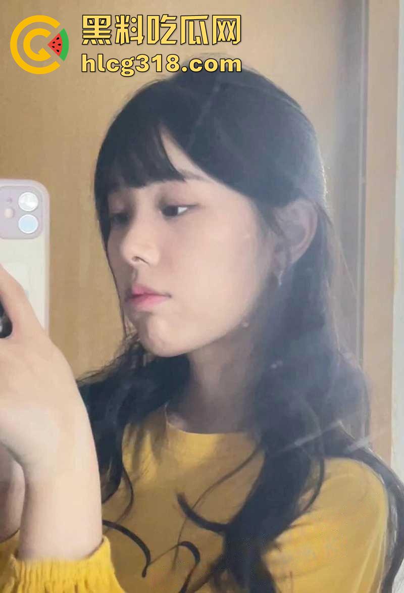 南京审计大学黄玉竹,逆天长腿校花女神,脸蛋甜美C杯傲胸,约炮大屌体育生,被男友发现曝光!-3