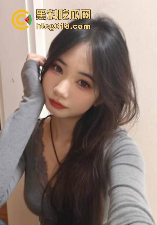 极品舞蹈模特【刘慧慧】约炮视频流出 酒吧骚舞身段撩人全场焦点 私下金主专属母狗 口交骑乘榨精淫叫不断！-3