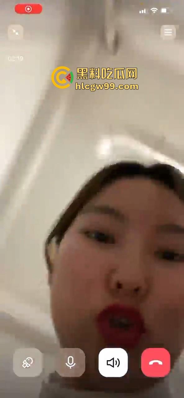 河南职业技术学院微胖反差婊【黎雯荣】自拍性爱泄密流出，洗澡蹲坑都忍不住视频的大骚母狗！-14