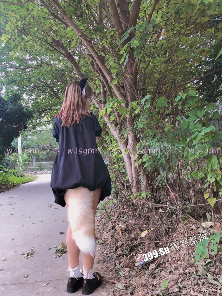 推特 #小鹿酱 洛丽塔露脸福利姬  粉嫩小骚穴双洞齐开  土豪私人定制课堂上穿JK自慰（精选私拍65P+12V合集）-17