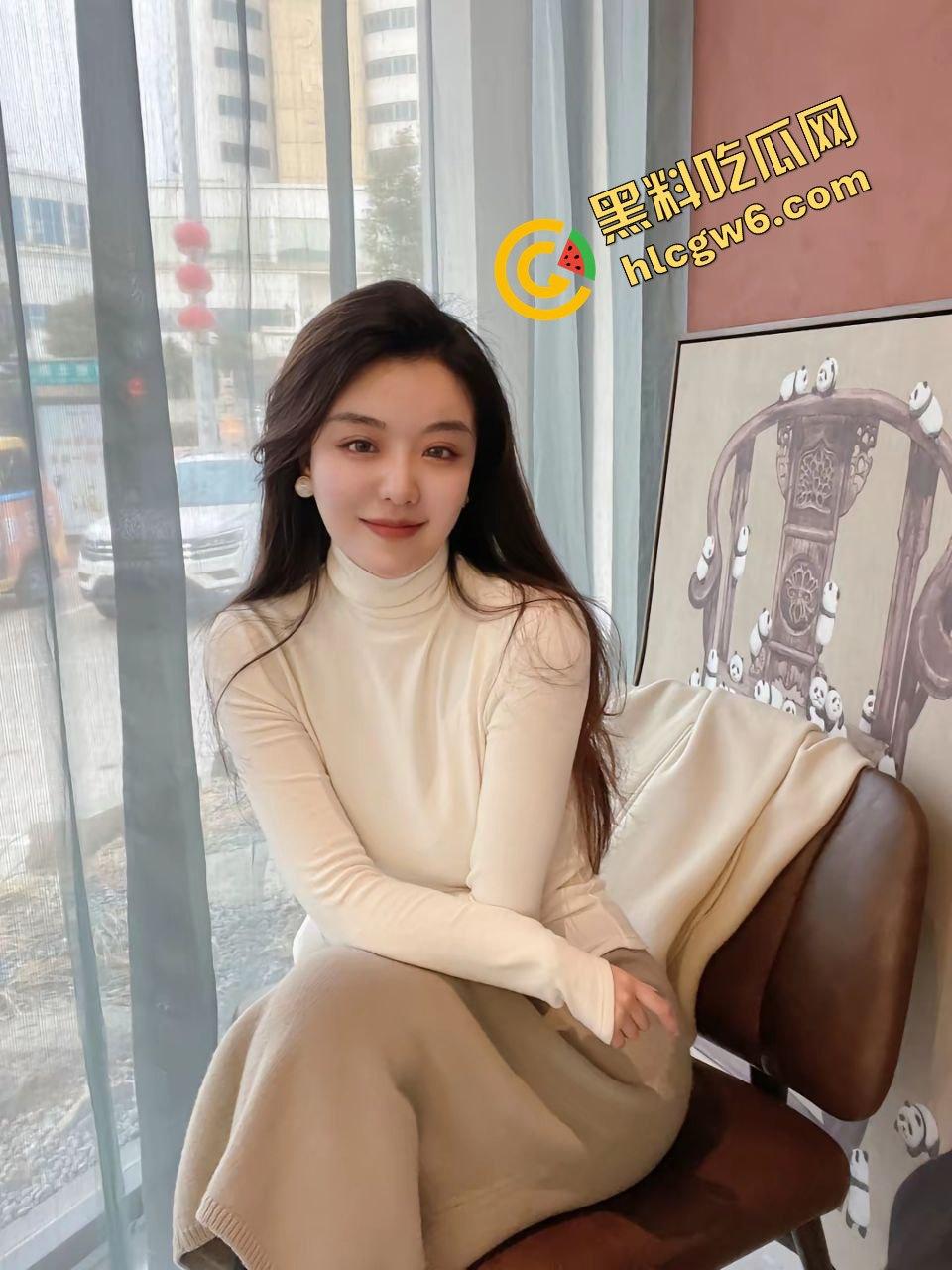 山东临沂渣男大哥约炮社会反差骚货【林素娟】逼粉水多贼欠操 后入射逼淫荡至极！原创流出！-3