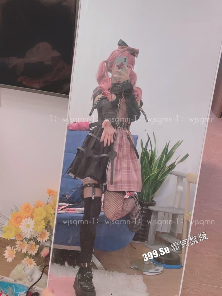 推特 #小鹿酱 洛丽塔露脸福利姬  粉嫩小骚穴双洞齐开  土豪私人定制课堂上穿JK自慰（精选私拍65P+12V合集）-32