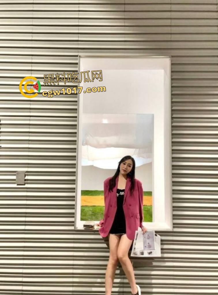 语文老师【蒙琪微】想学BBOX，被男友骗舔鸡巴能学会，天天舔没学会反而淫叫精通，男友说这也算学会了！-1