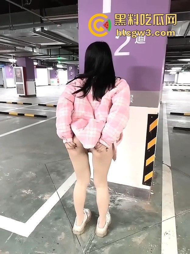 推特福利姬极品萝莉学生妹【啵啵兔】纯欲反差大揭秘，户外露出、道具自慰性感裸舞全能骚货！-3