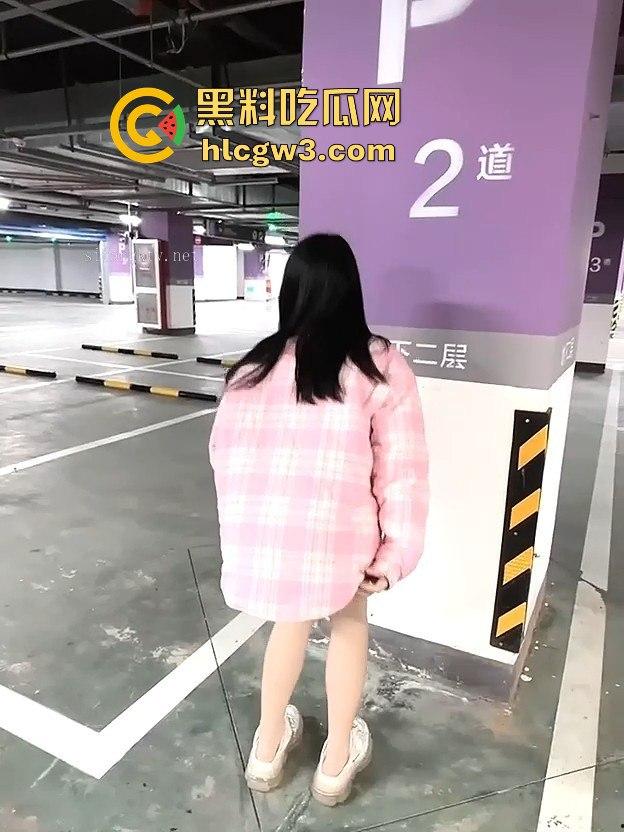 推特福利姬极品萝莉学生妹【啵啵兔】纯欲反差大揭秘，户外露出、道具自慰性感裸舞全能骚货！-9