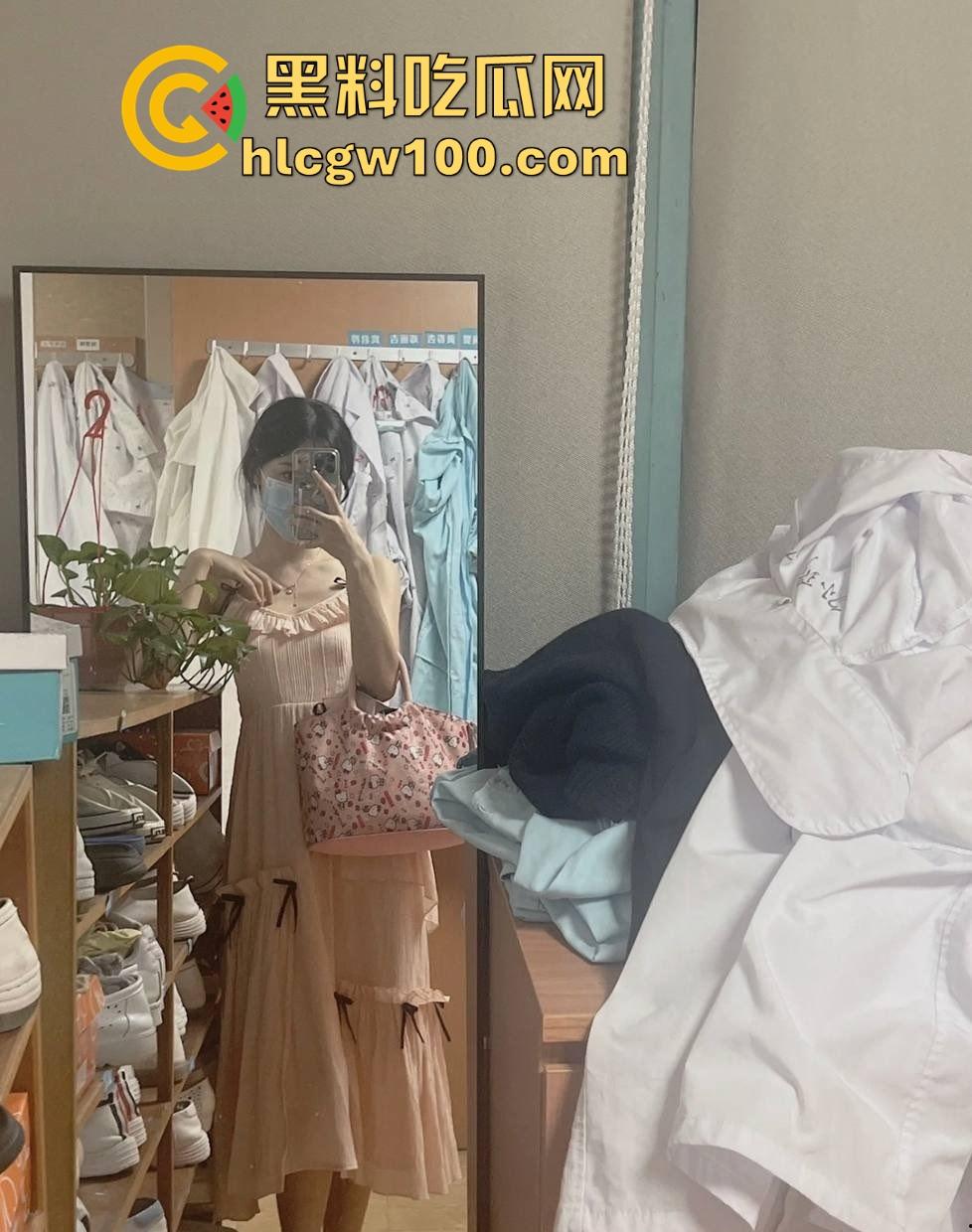 深圳某卫校高颜反差护士【刘芸芸】兼职外围私拍流出，线下约炮金主调教啪啪长得好看身材无敌！-26